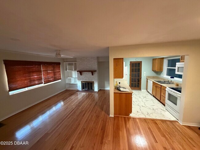 Foto del edificio - 117 Magnolia Dr