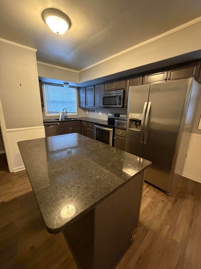 Foto del edificio - 2060 Alexandria Dr