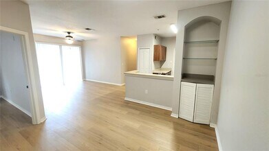 Building Photo - 5713 Legacy Crescent Pl