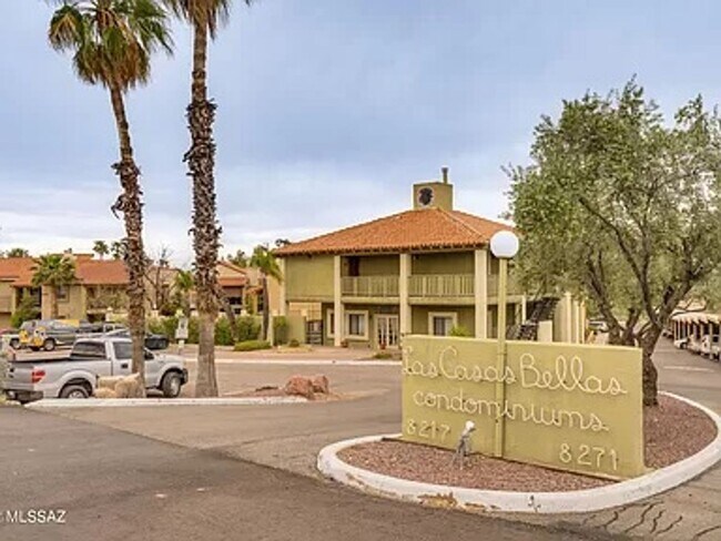 Building Photo - Don't Miss this Oro Valley Gem with Commun...