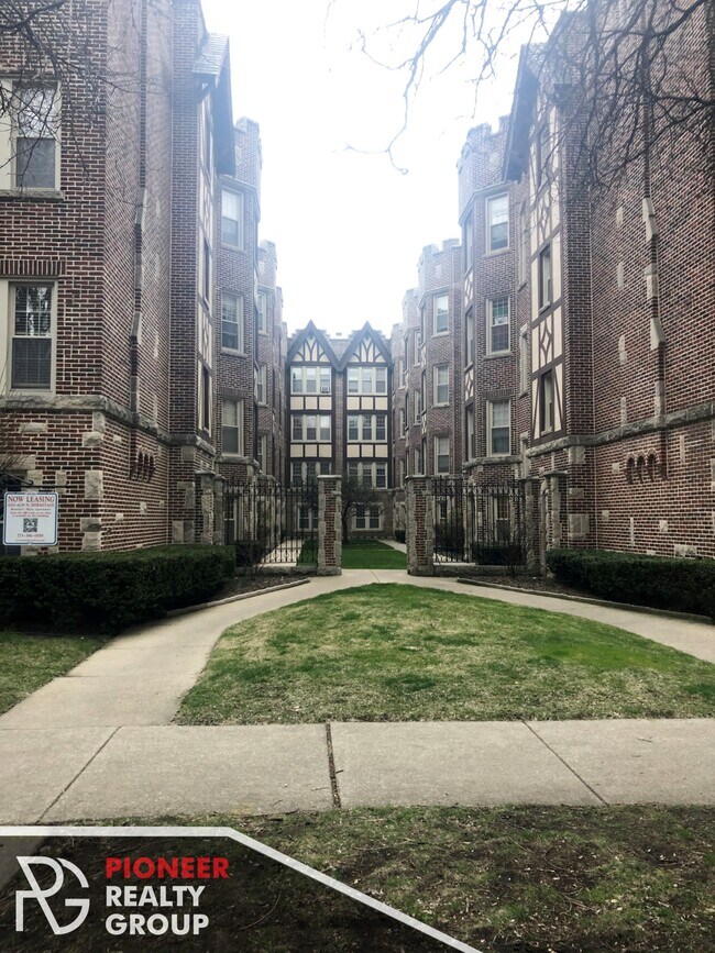 Foto del edificio - 4237 N Hermitage Ave