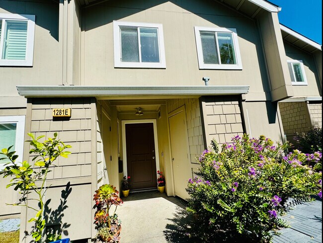Foto del edificio - 1281 Valley Oak Ct
