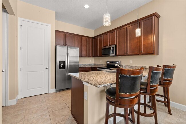 Building Photo - 6879 Arnoldson St