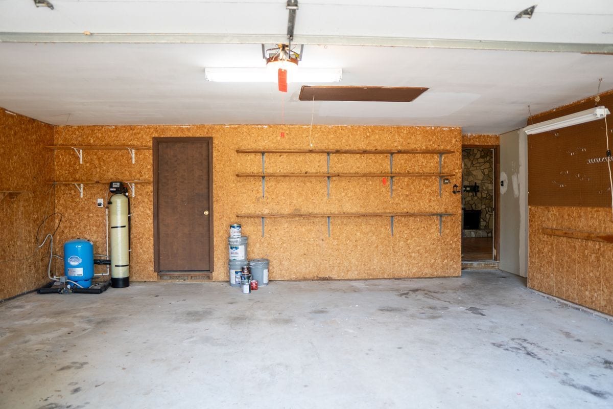 Building Photo - 500 Kirby Ln