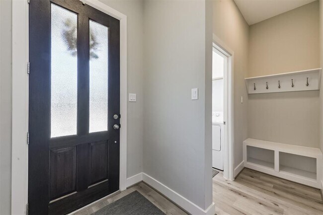 Building Photo - 6058 Dark Kite Trail