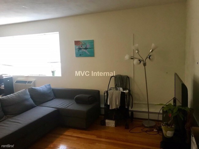 Building Photo - 1 br, 1 bath  - 198 Hillside St # G9