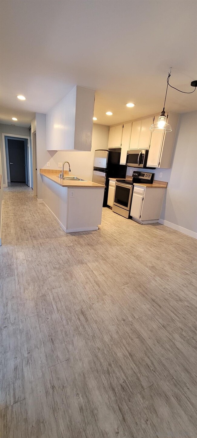 Building Photo - 13671 Ruette Le Parc
