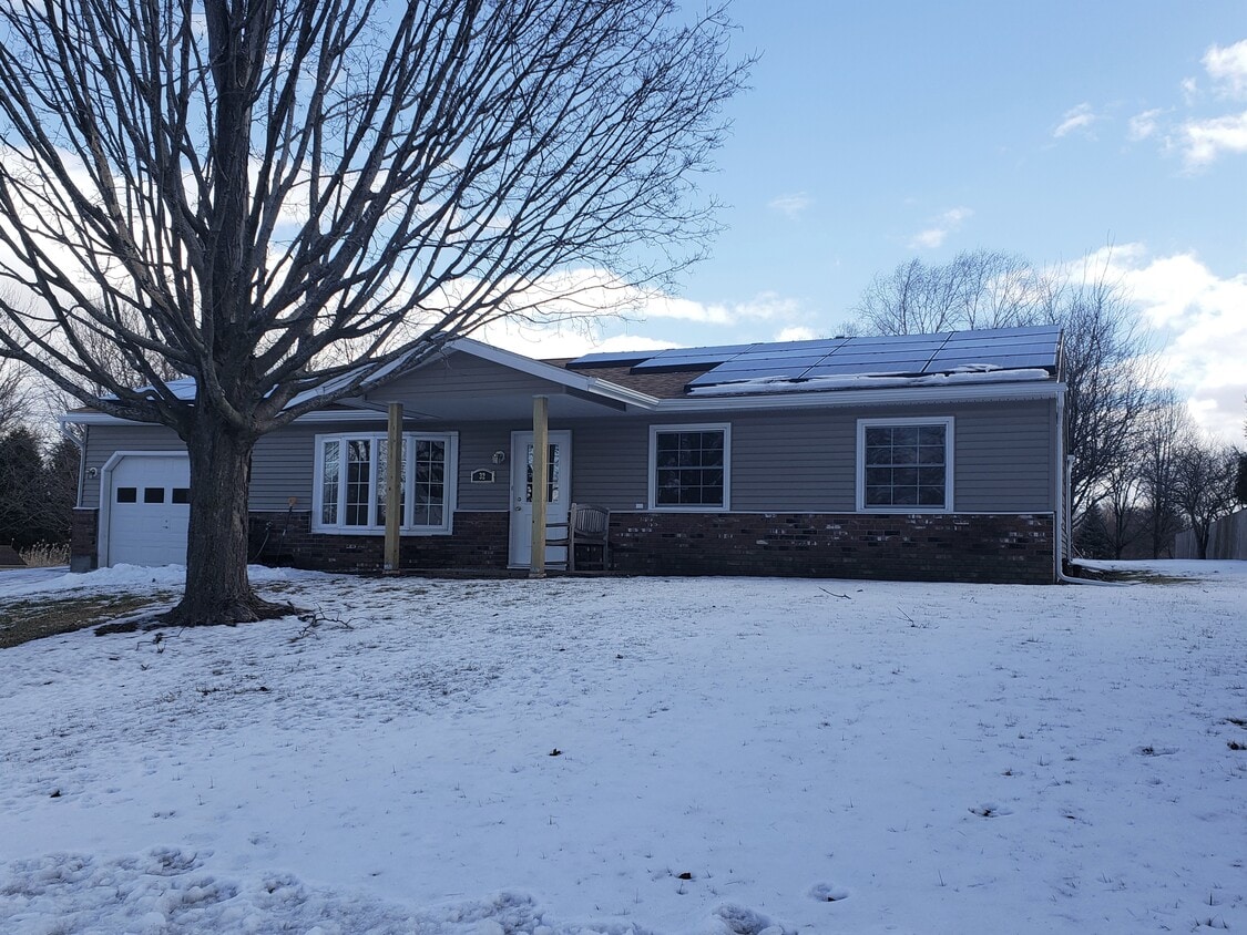 32 Hay Path, Watervliet, NY 12189 House Rental in Watervliet, NY