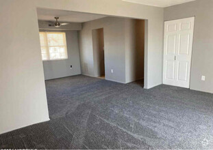 Building Photo - 252B Sawmill Rd
