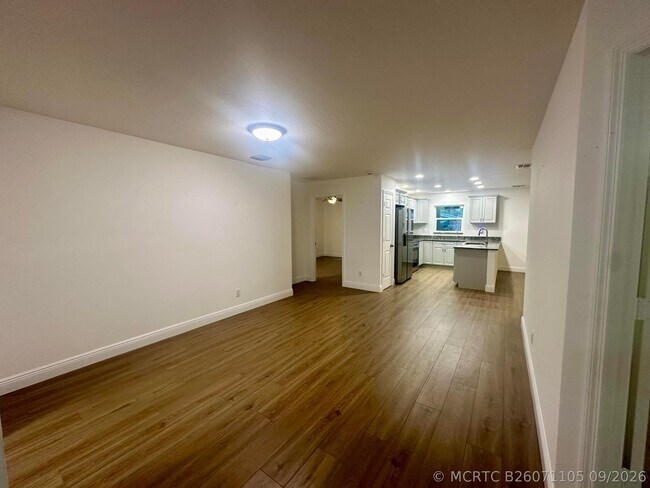 Foto del edificio - 827 SE 6th St