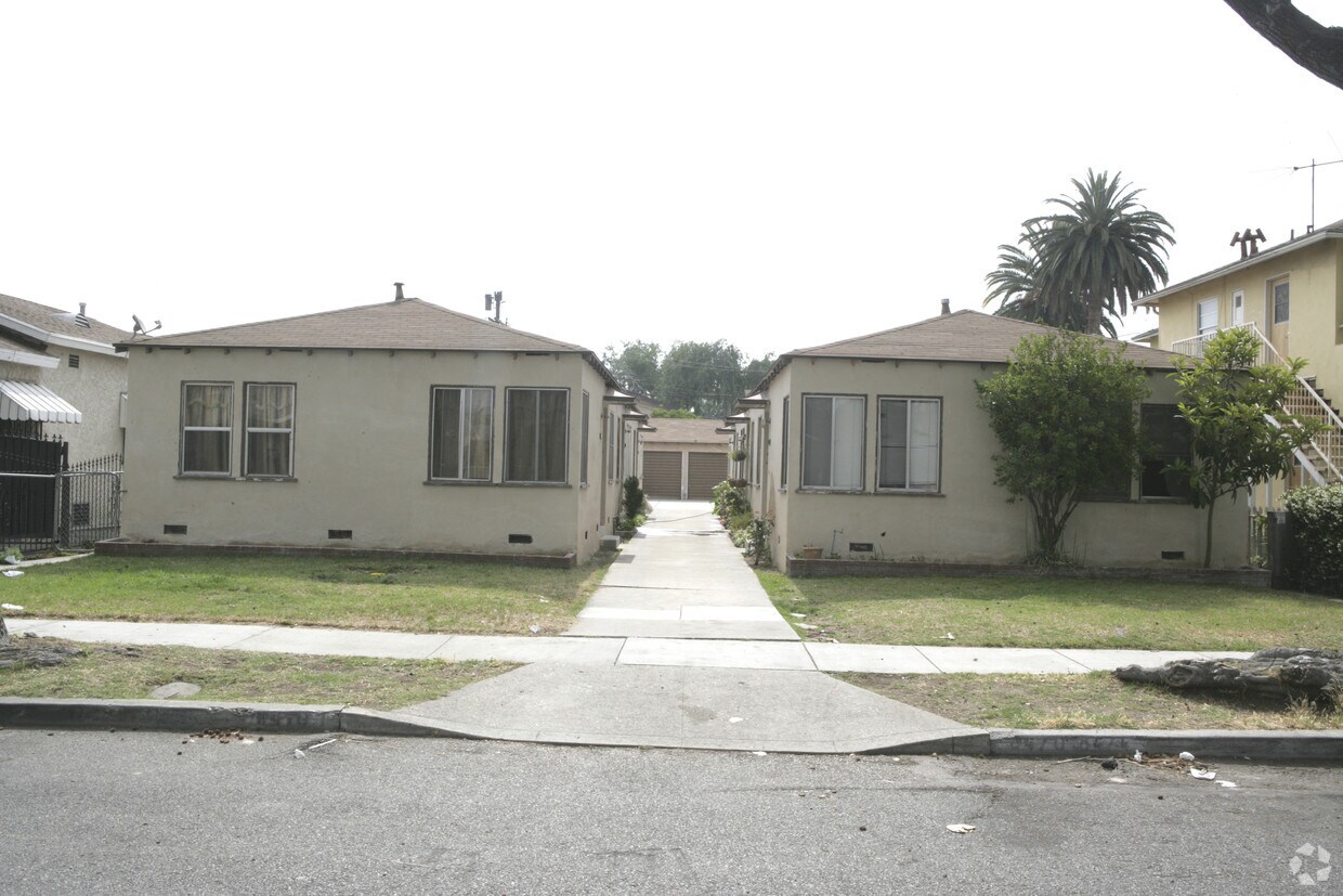 Primary Photo - 8470 San Gabriel Ave