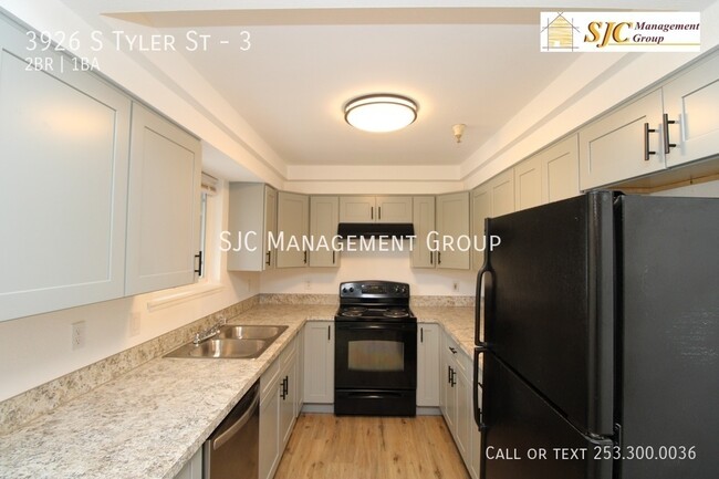 Foto del edificio - Recently updated two bedroom unit in Tacom...