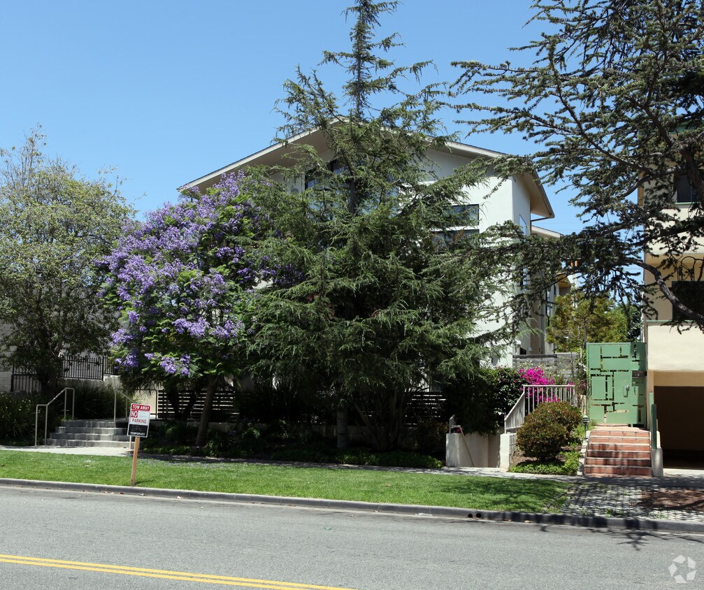Foto principal - 811 11th St