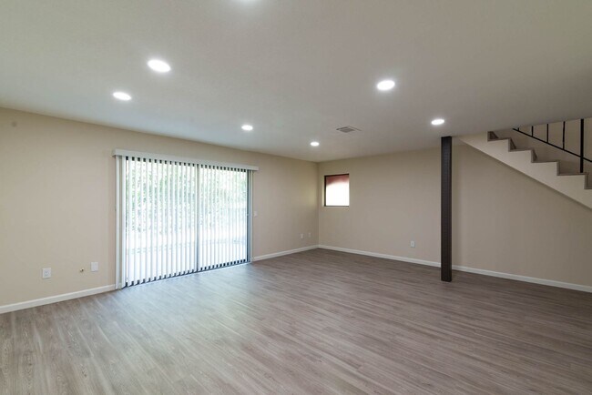 Building Photo - Welcome to 679 E Palm- Redlands, CA***1/2 ...