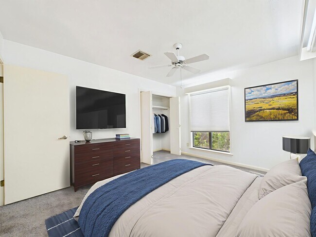 Foto del edificio - Two Bedroom Townhouse in Lafayette!