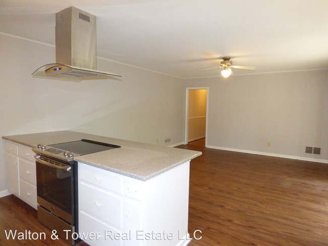 Building Photo - 3 br, 2 bath House - 2134 Tyler Road