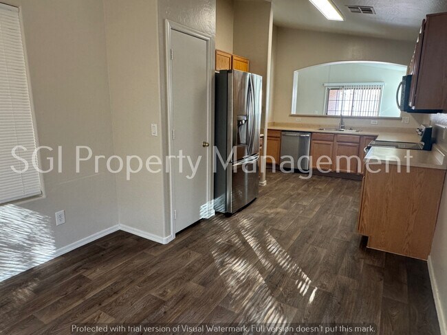 Building Photo - 3 Bedroom home in Buckeye ready for move in!