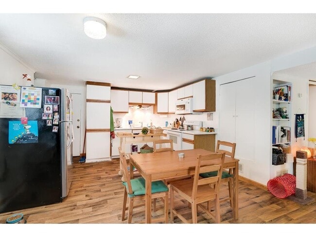 Building Photo - 4005 W 44th St