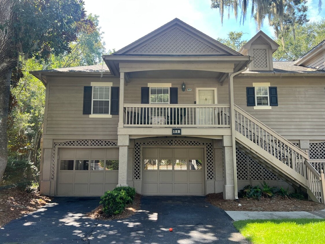 Foto principal - Lovely Condo in Shipyard with a Garage