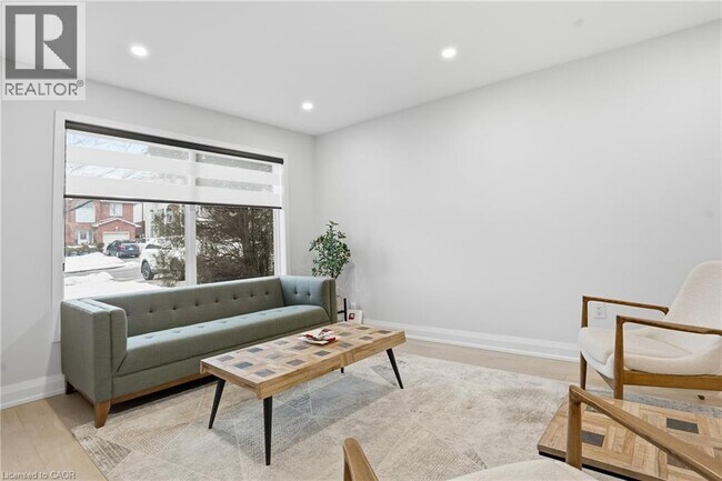 Photo du bâtiment - 108 Greenshire Dr