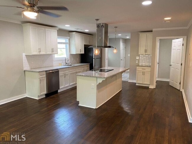 Building Photo - 239 Wynnwood Dr SW