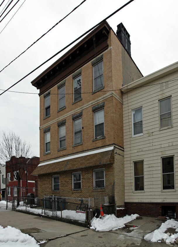 Building Photo - 441 Liberty Ave