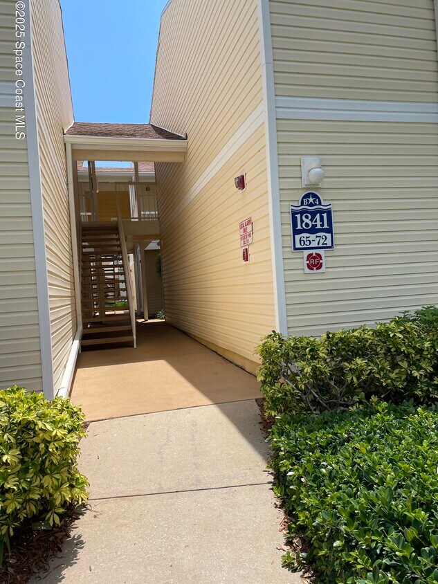 Foto principal - 1841 Island Club Dr