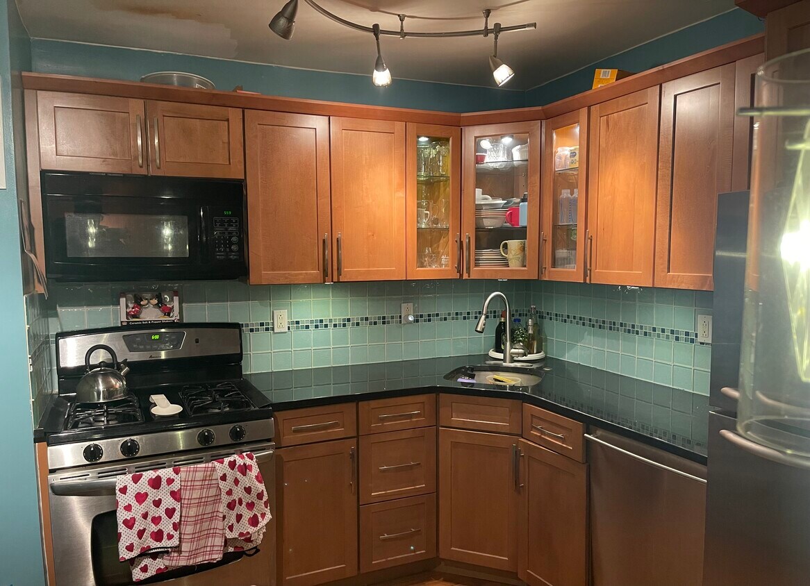 Foto principal - 838 Pelhamdale Ave