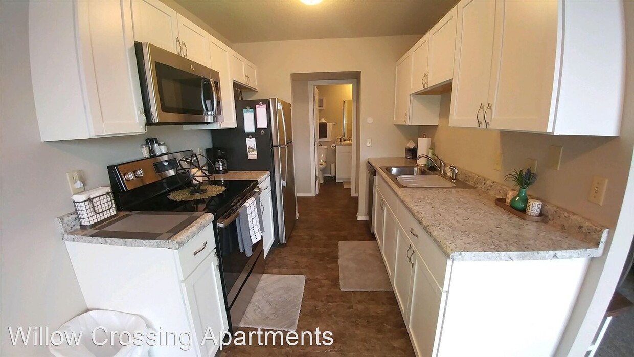 Primary Photo - 3600 S Willow Ave