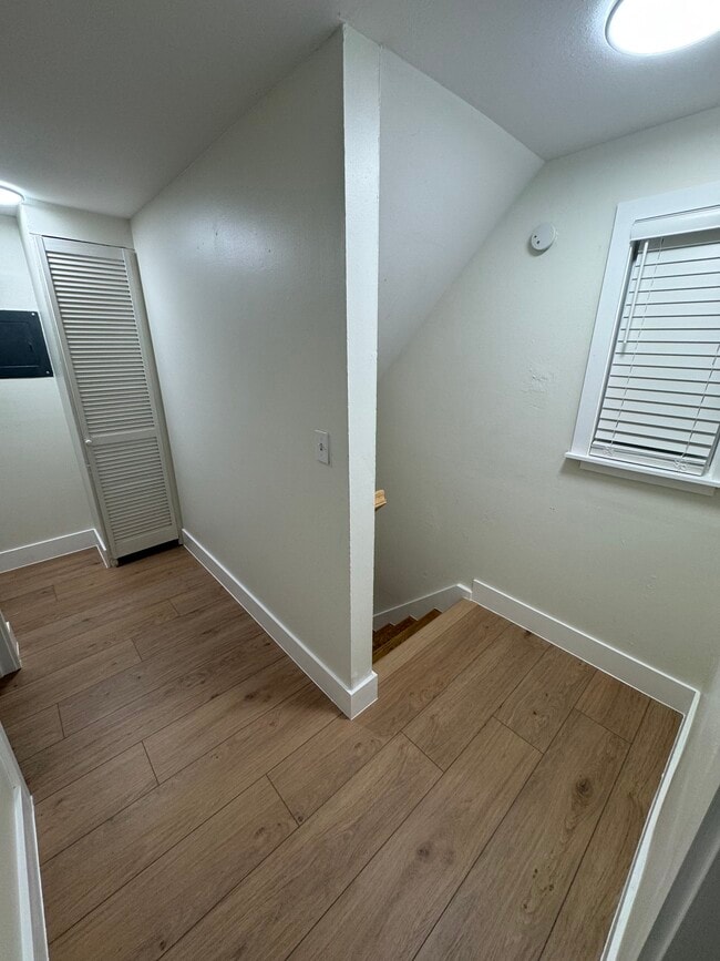 Photo - 6070 Longchamp Dr House