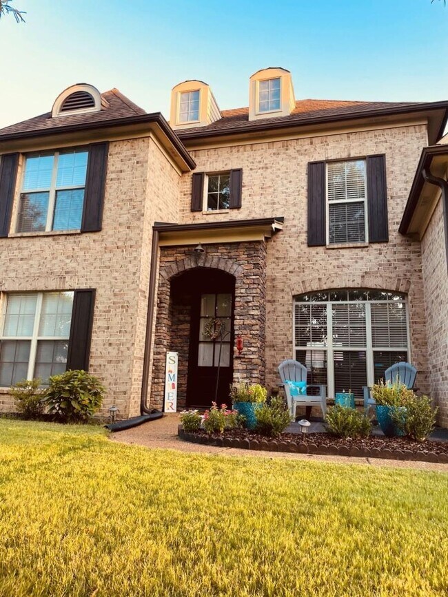 Building Photo - 12275 Black Gold Dr