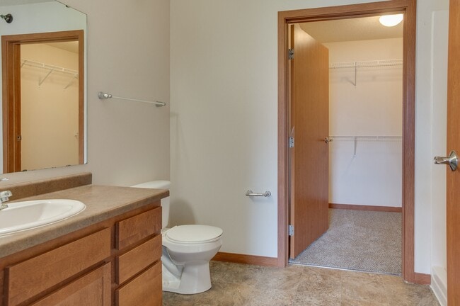 Urban View Bathroom - Urban View Apartments