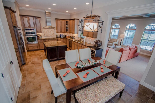 Building Photo - 7415 Pointe Venezia Dr