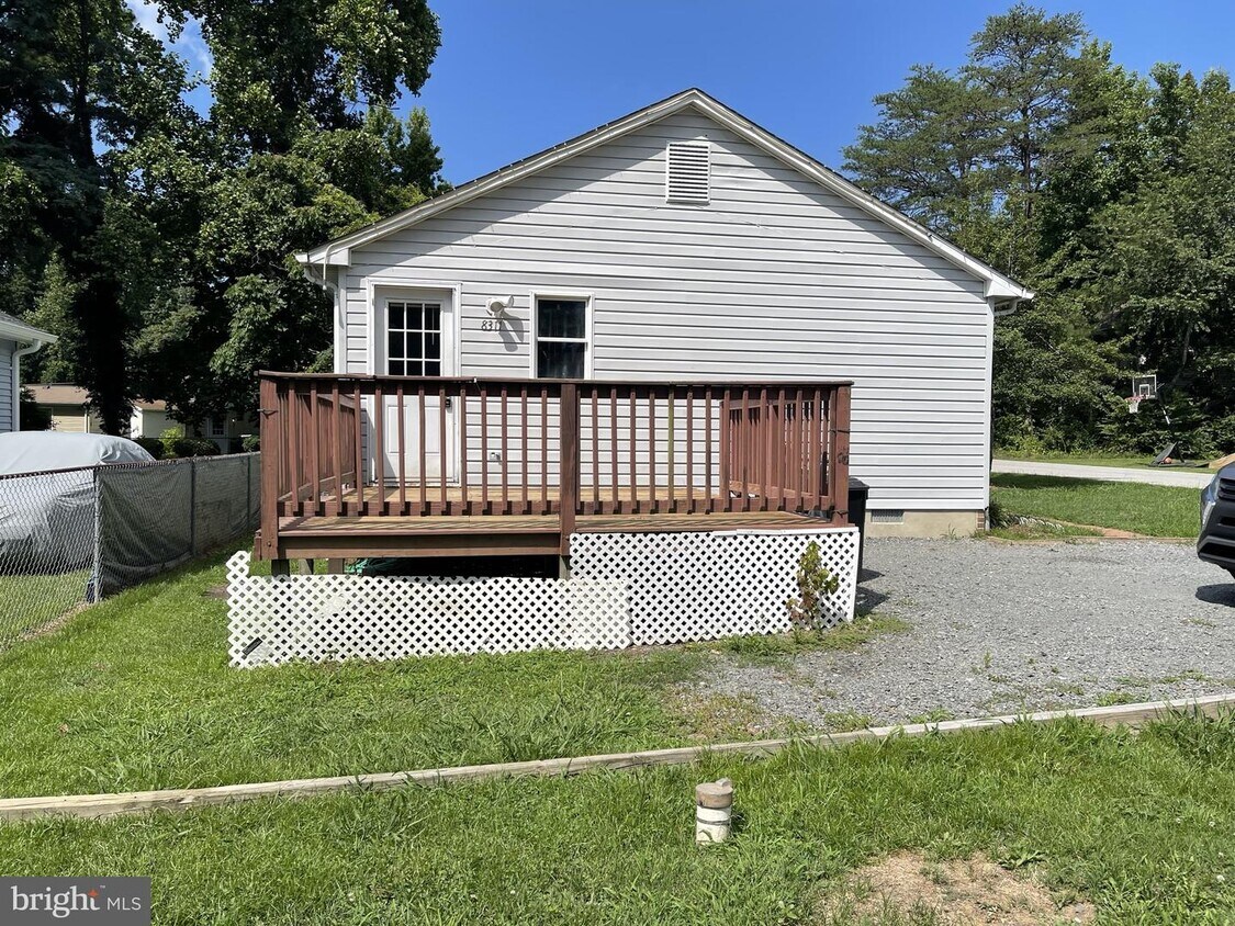 Primary Photo - 8311 Stock Dr