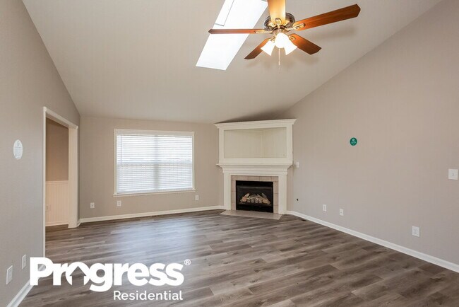Building Photo - 1512 N Hampton Ct