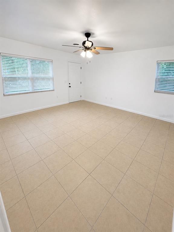Building Photo - 1712 NE 71st Pl