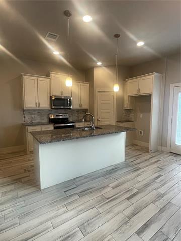 Foto del edificio - 825 Eaglescliffe Lndg