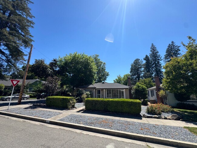 Building Photo - NEW SINGLE STORY IN OLD TOWN ROSEVILLE!
