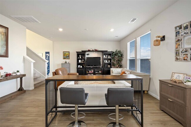 Foto del edificio - 6434 Lakeview Haven Dr