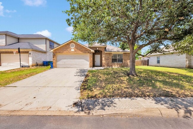 Building Photo - Stunning 4-Bedroom, 2-Bath Home on Elm Glade
