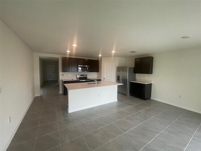 Foto del edificio - 24831 NW 17th Ln