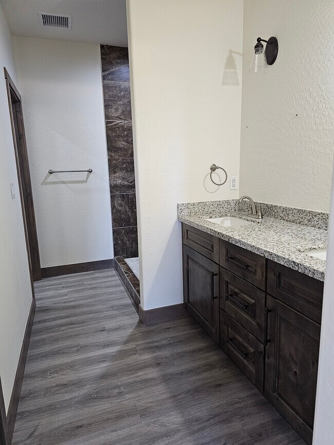 Foto del edificio - 2890 W Villa Loop
