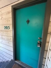 Building Photo - 3902 Peterson Ave