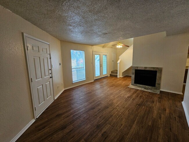 Foto del edificio - Ready for immediate move in!