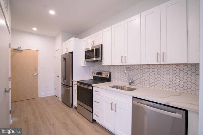 Foto del edificio - 1325 N Lee St