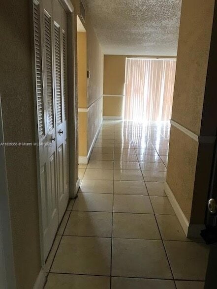 Building Photo - 6960 Miami Gardens Dr