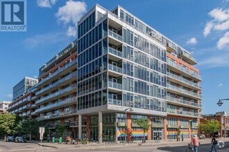 Building Photo - 360-360 McLeod St