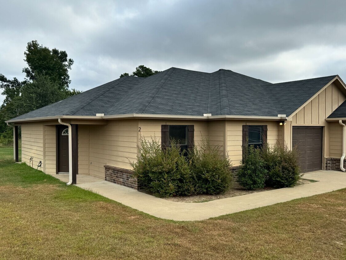 Foto principal - 15786 County Rd 472