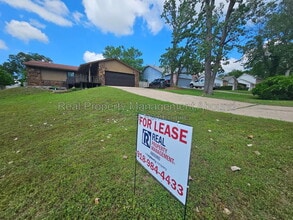 Building Photo - 18341 Woodcrest Ln
