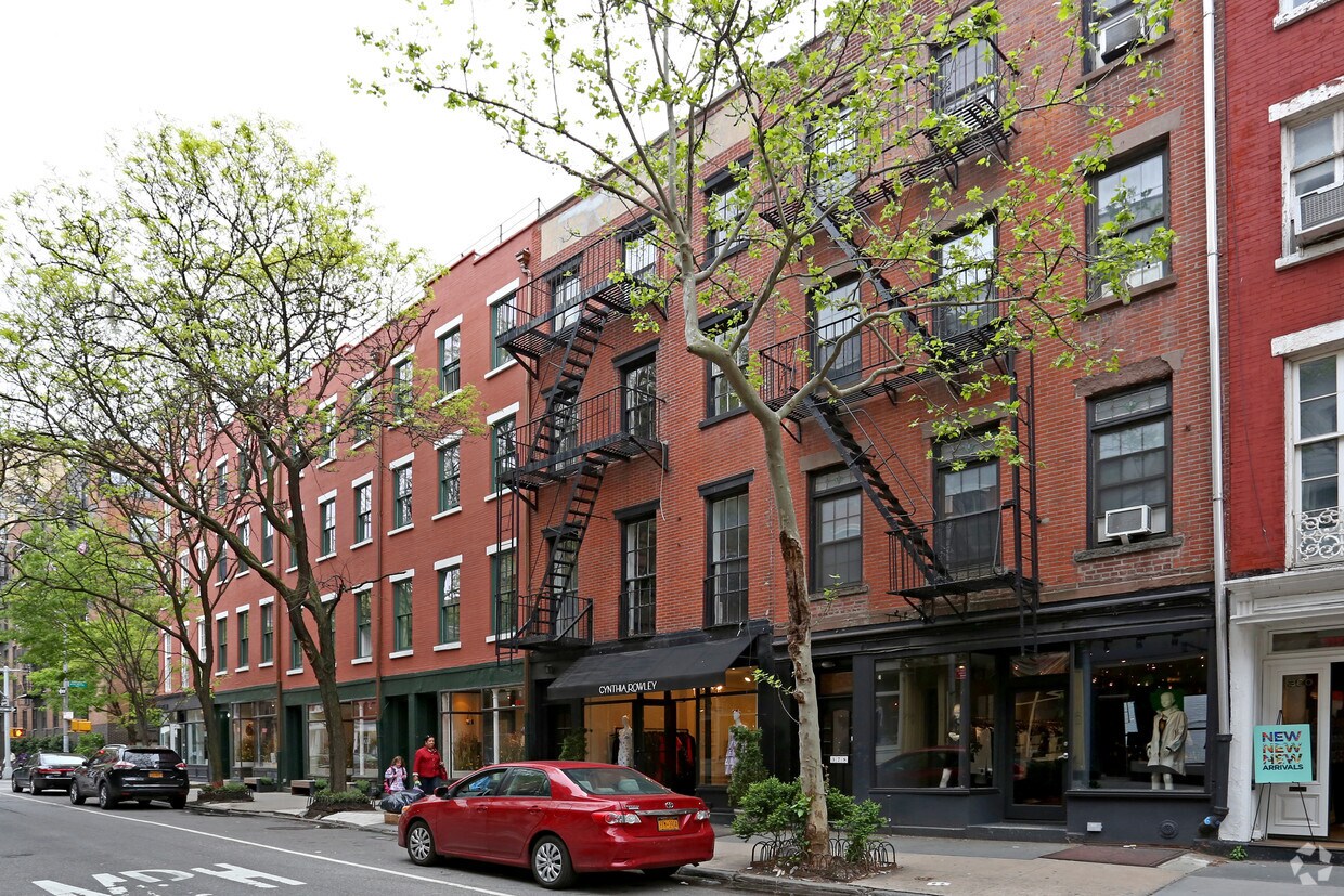 Primary Photo - 376 Bleecker St